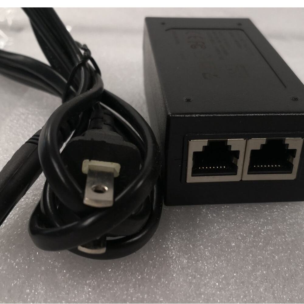 iCreatin Gigabit PoE Power Injector Adapter (48V / 15.4W - 30W)